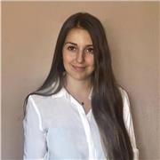 Psicóloga graduada con Máster, no solo puedo ayudar con asignaturas concretas sino que además puedo aportar la enseñanza en técnicas de estudio dada mi formación, para que pueda aplicarlas en otras asignaturas